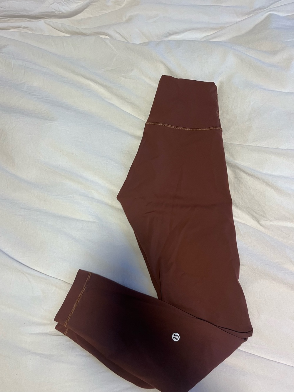 Lululemon Wunder Train High Rise leggings 25” size 6